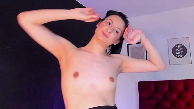 Alice_in_cumland_'s cam snapshot