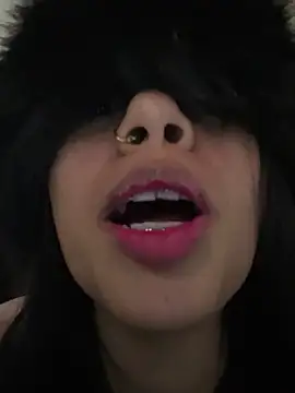 CarolinaRaven's cam snapshot