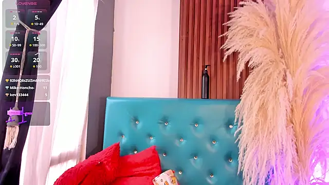 Hiddenhotcake live sex cam