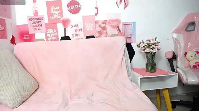 Lili_mdls's cam snapshot