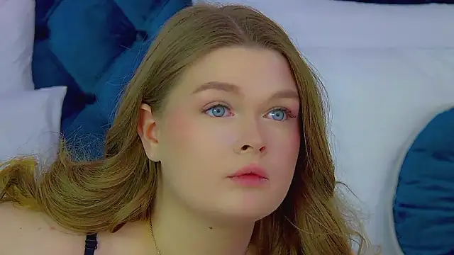 CrystalLyons's cam snapshot