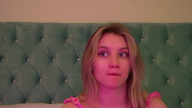 StacyEvances's cam snapshot