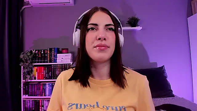 BaeBlossom's cam snapshot