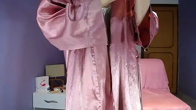 sophia_ny's cam snapshot