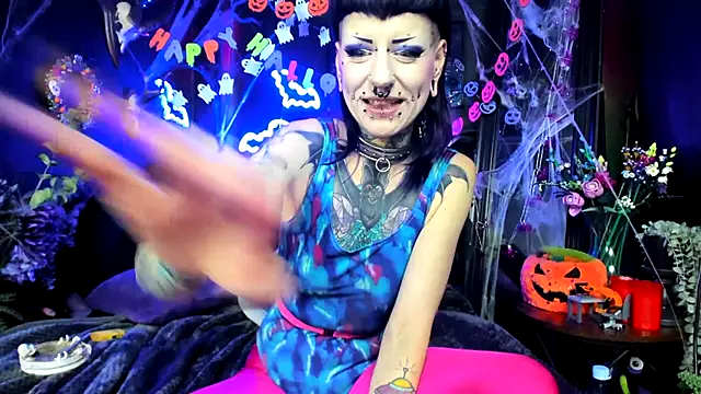 Purple_Coffin666's cam snapshot