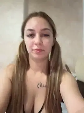 Bella-Noir's cam snapshot