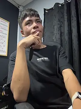 MaxiWildd live sex cam