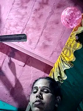 Pooja750's cam snapshot