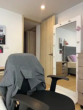 KarlaWild live sex cam