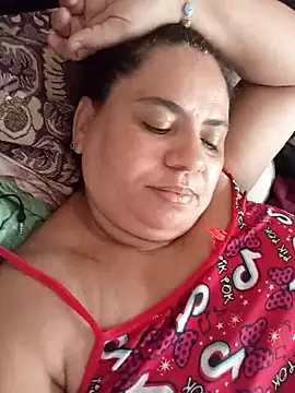 Ravena2290 live sex cam