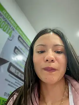 CHARLOTTE__05's cam snapshot