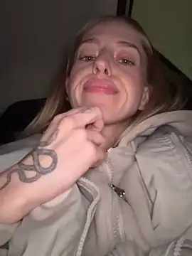 kira_mia's cam snapshot