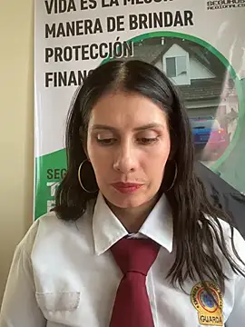 Alysson-- live sex cam