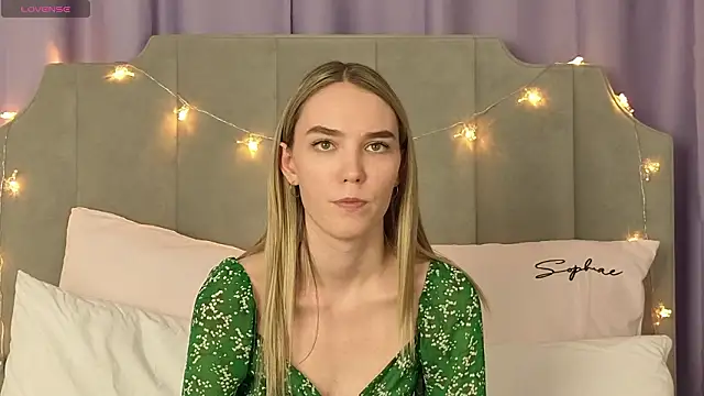 NikkiRyx live sex cam