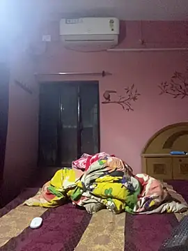 Saxymood1111's cam snapshot