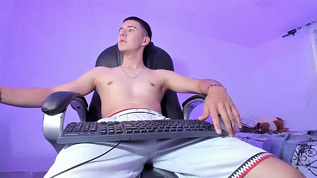 Aleck_Boy live sex cam