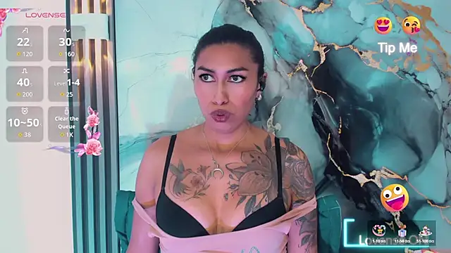 khiara_moretti live sex cam