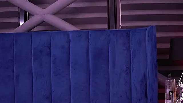 TanyaVonDe live sex cam