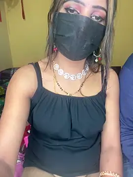 CUTI-NAINA live sex cam