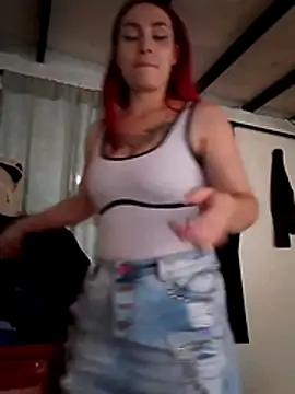 Dakota_Megan_69's cam snapshot