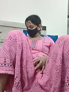 SpicyQueenX69 live sex cam