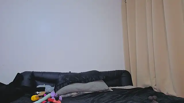 ENGLISHEMILY_69 live sex cam