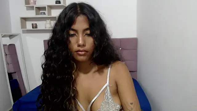 Bia_LuxBia_Lux's cam snapshot