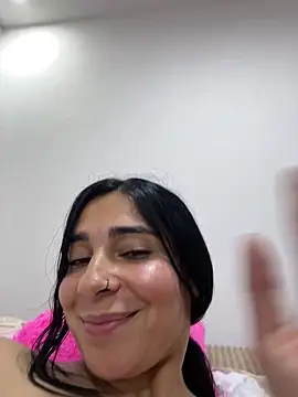 Meganmilk1 live sex cam