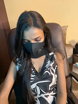 its_ur_flora's cam snapshot