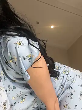 Evayra's cam snapshot