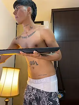 Lukas_strong live sex cam