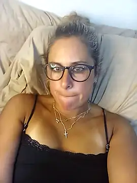 viviana49sexy's cam snapshot