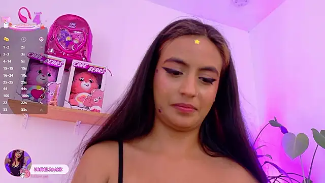 emily_bank's cam snapshot