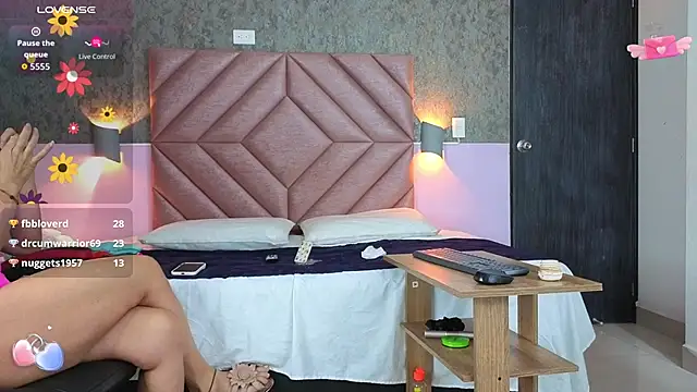 tabata_monroe's cam snapshot