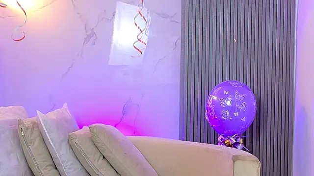 kiaratentation's cam snapshot