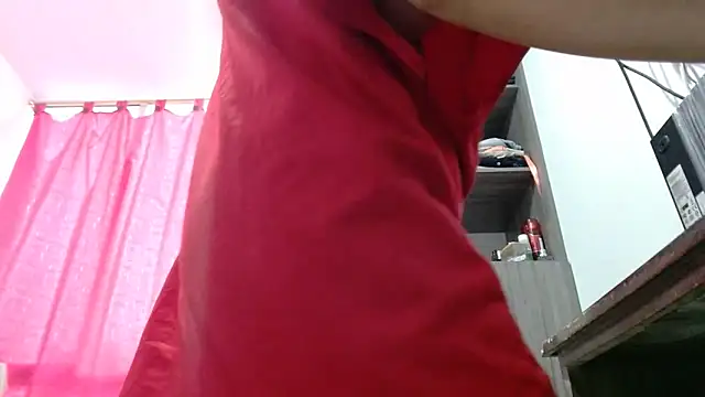 nicolle_milf1978's cam snapshot