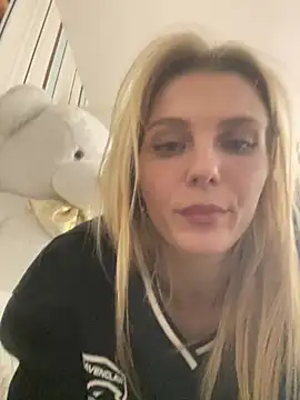 My_Hotgirl's cam snapshot