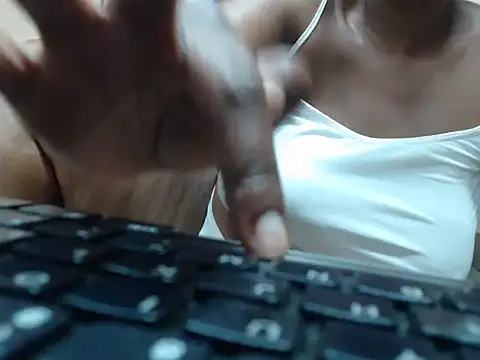 SexyBabes35's cam snapshot