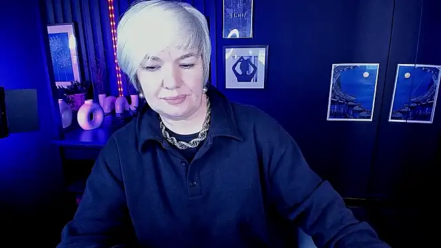 CarmenSoft live sex cam