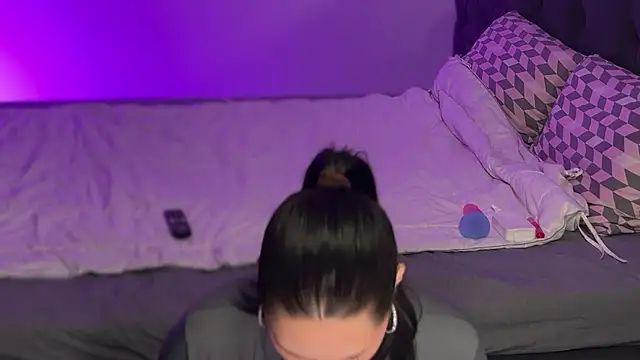 VivaVictoria's cam snapshot