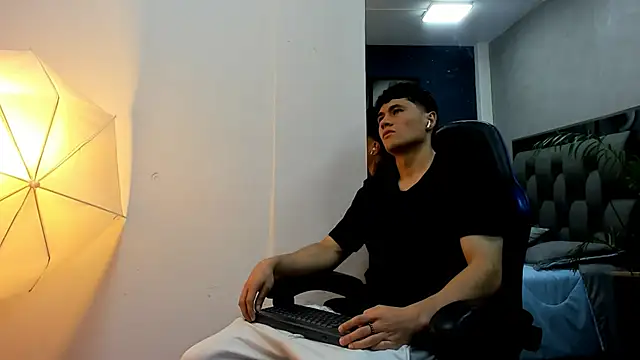 roan_birkin's cam snapshot