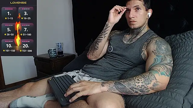 Shane_Clay's cam snapshot