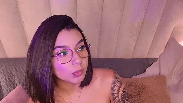 AlyssaRay's cam snapshot