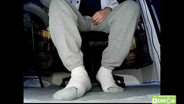 justshutupandwatch's cam snapshot