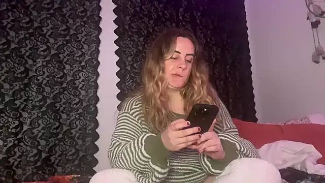 peachesrae's cam snapshot