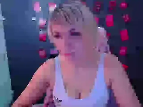 Lana_Foxyy's cam snapshot