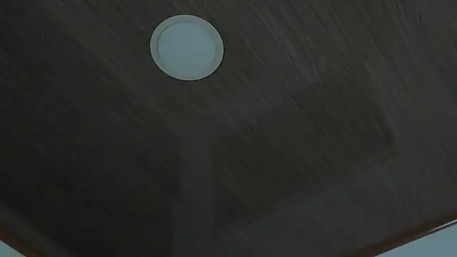 julian_wallace live sex cam