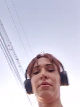 Irresistible24's cam snapshot