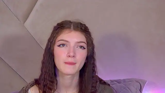 SophiaProve's cam snapshot