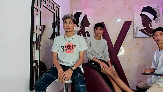 EMPIRE_BOYS1's cam snapshot